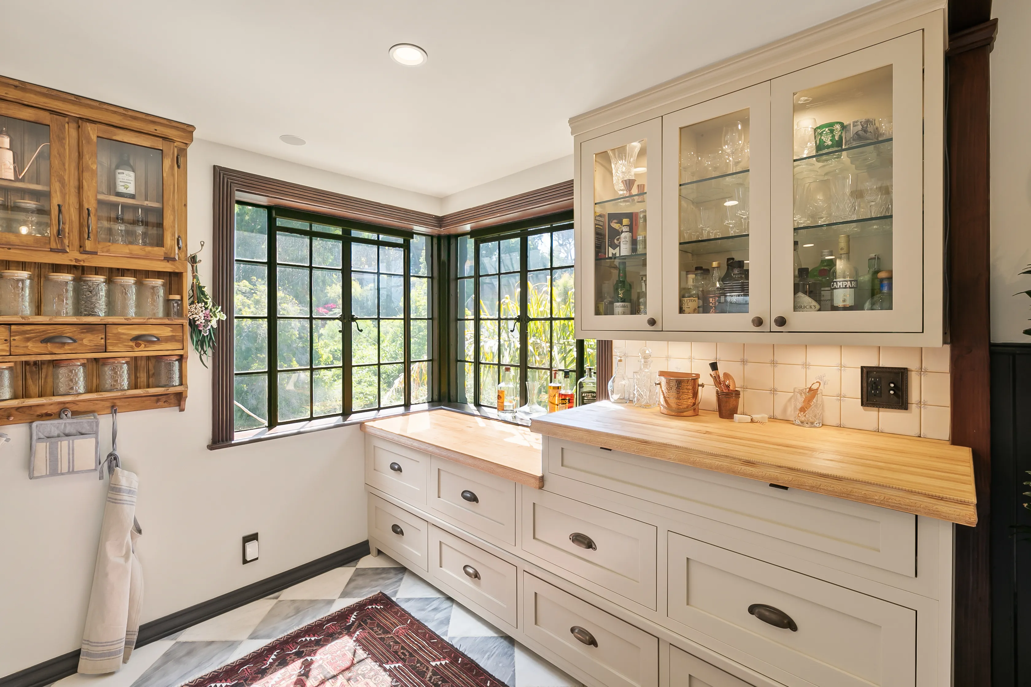 Westshire Dr Hollywood Hills renovation — finished interior view 24
